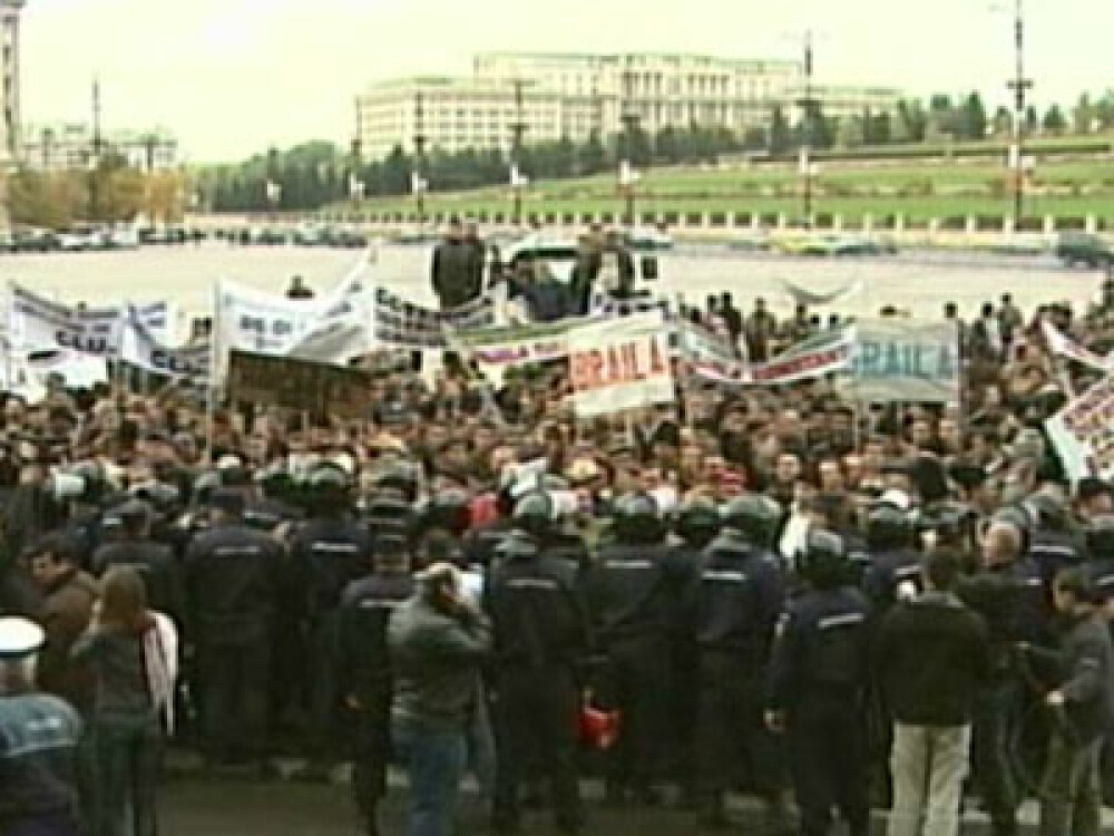 Revolta fermierilor la Cotroceni. Basescu: Nu sunt bani la buget! - Imaginea 2