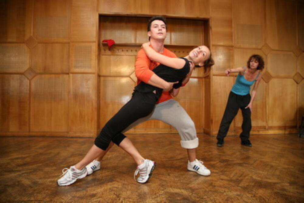 Repetitii la Dansez pentru tine - vanatai, febra musculara si o accidentare - Imaginea 15