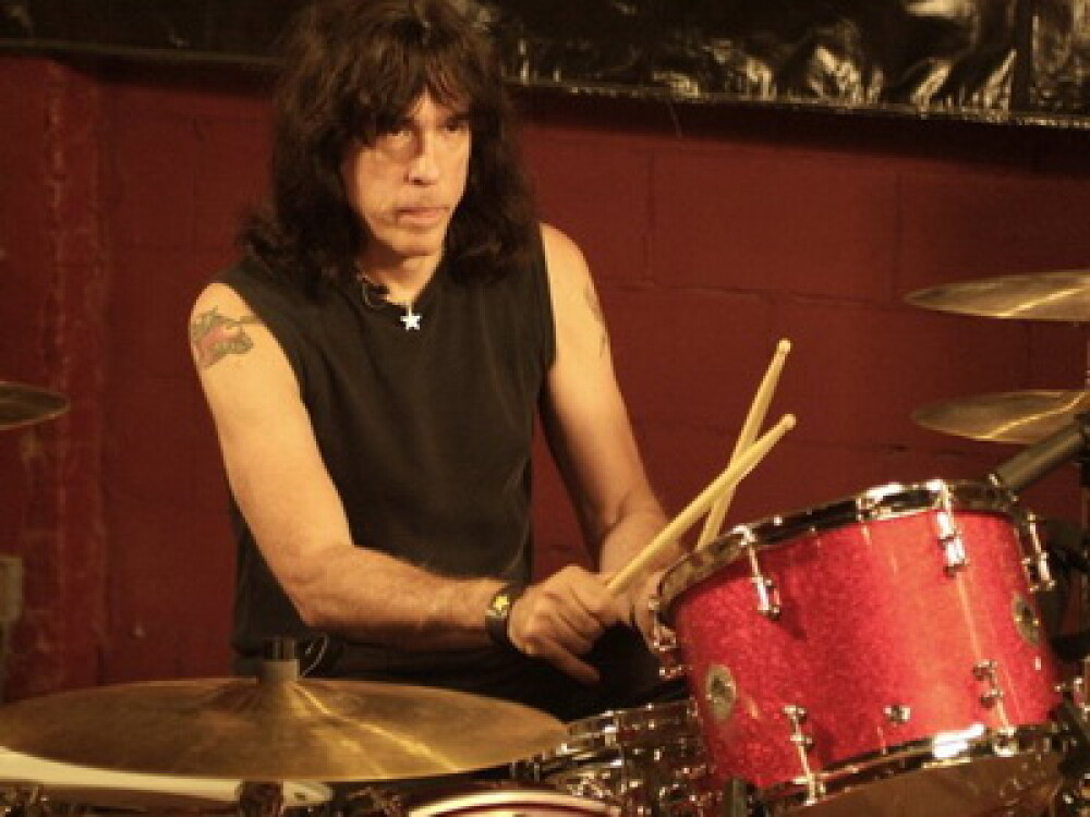 Rock la Bucuresti! Concert incendiar cu fosti membri ai Ramones si Misfits - Imaginea 1