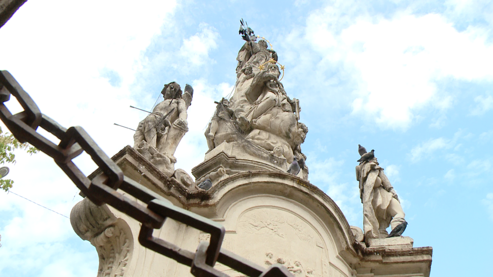 Monumentul Ciumei si Monumentul Sfantului Nepomuk din Timisoara vor fi iluminate artistic - Imaginea 2