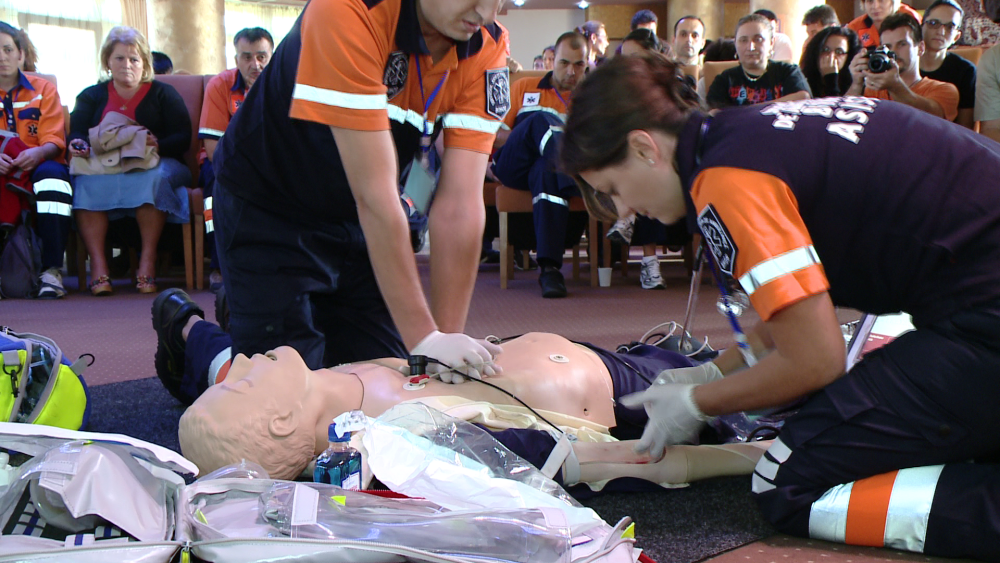 Salvatorii de vieti au concurat intre ei in Competitia Nationala a Ambulantelor de la Timisoara - Imaginea 1