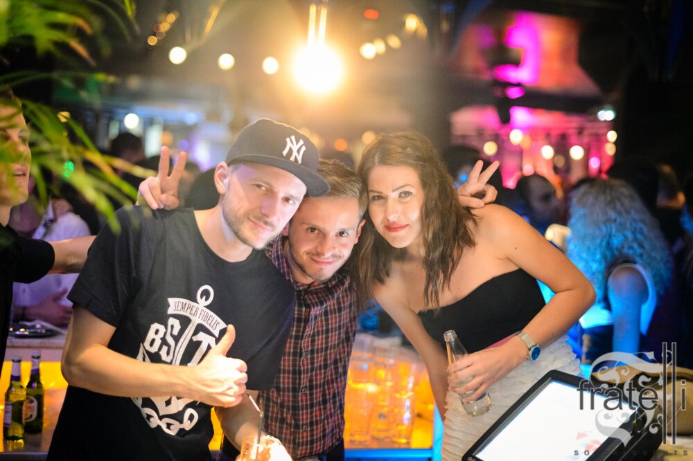 DJ ESKEI83 a facut senzatie intr-un club din Timisoara. Vezi GALERIE FOTO de la eveniment - Imaginea 24