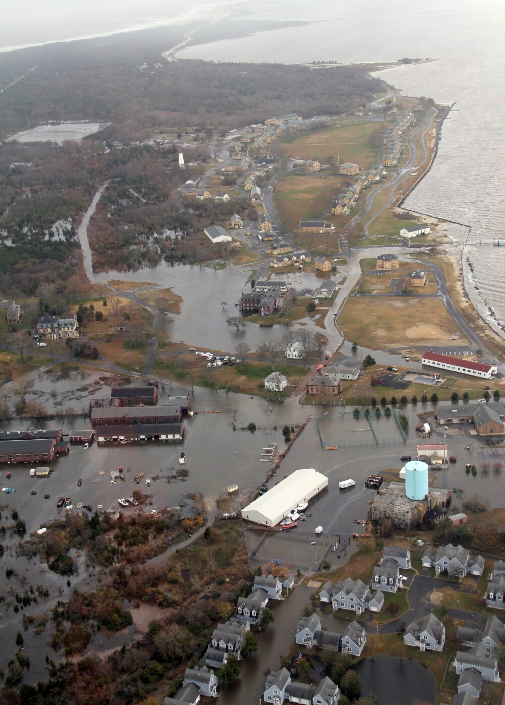 Uraganul Sandy: 40 de victime in New York. Autoritati: orasul ar putea fi INVADAT de sobolani - Imaginea 54