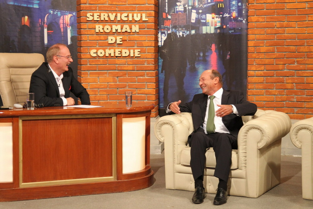 Traian Basescu este invitatul primei editii a “Serviciului Roman de Comedie”, 2 octombrie, ora 20.30 - Imaginea 2