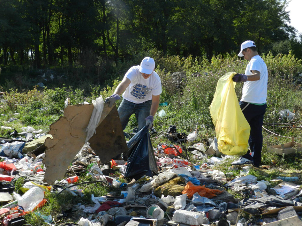 Peste 7000 de saci de gunoi,adunati din judetul Timis,in doar o zi.Raportul campaniei „Let’s Do It” - Imaginea 1