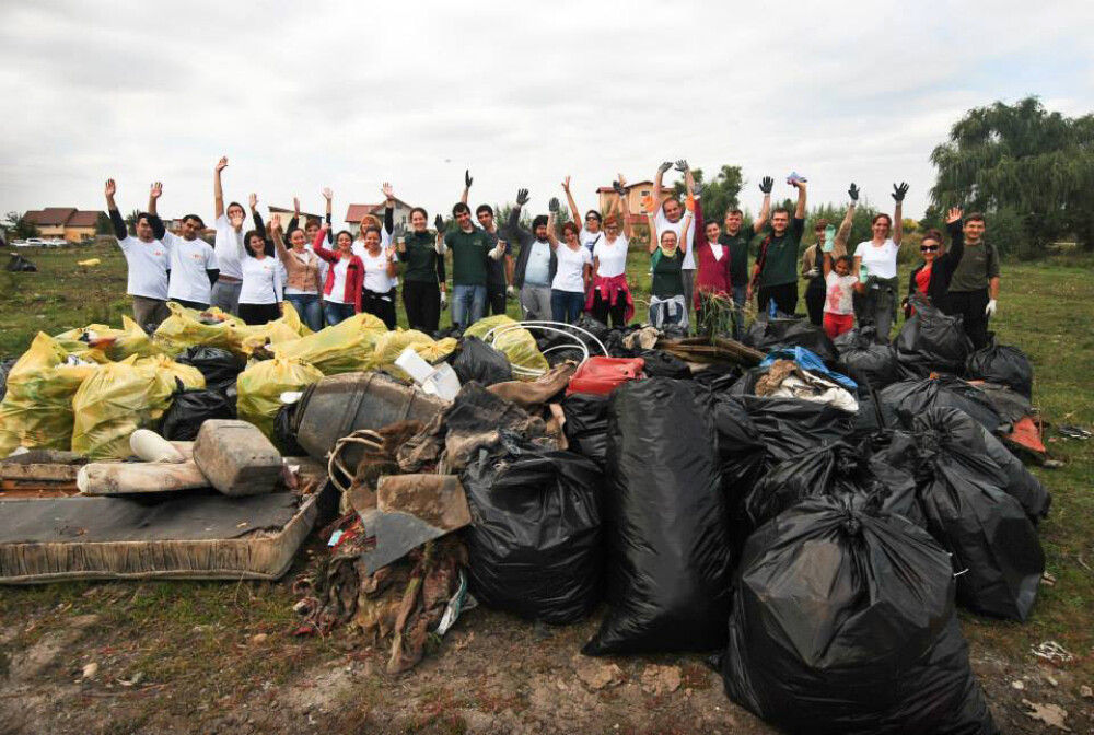 Peste 7000 de saci de gunoi,adunati din judetul Timis,in doar o zi.Raportul campaniei „Let’s Do It” - Imaginea 4