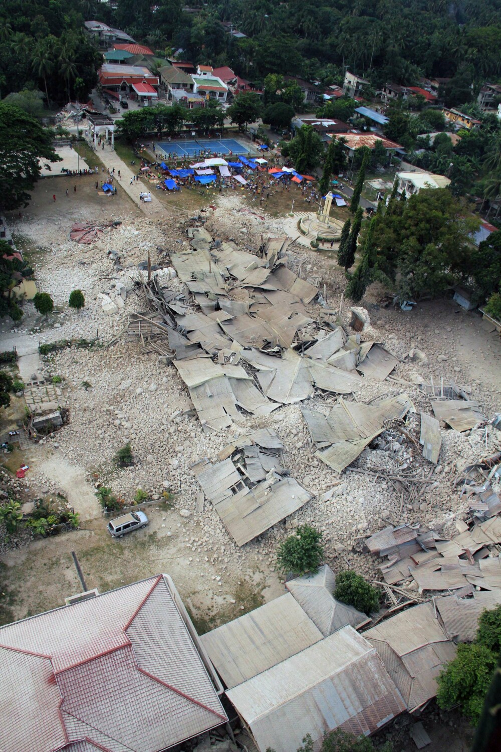 Bilantul cutremurului de 7,1 din Filipine. Sunt cel putin 172 de morti si 22 de persoane disparute - Imaginea 1