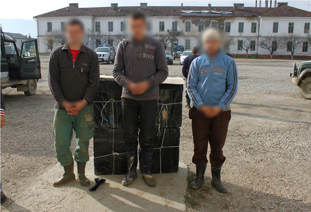 5.000 de pachete de tigari depistate de politistii romani la frontiera - Imaginea 2