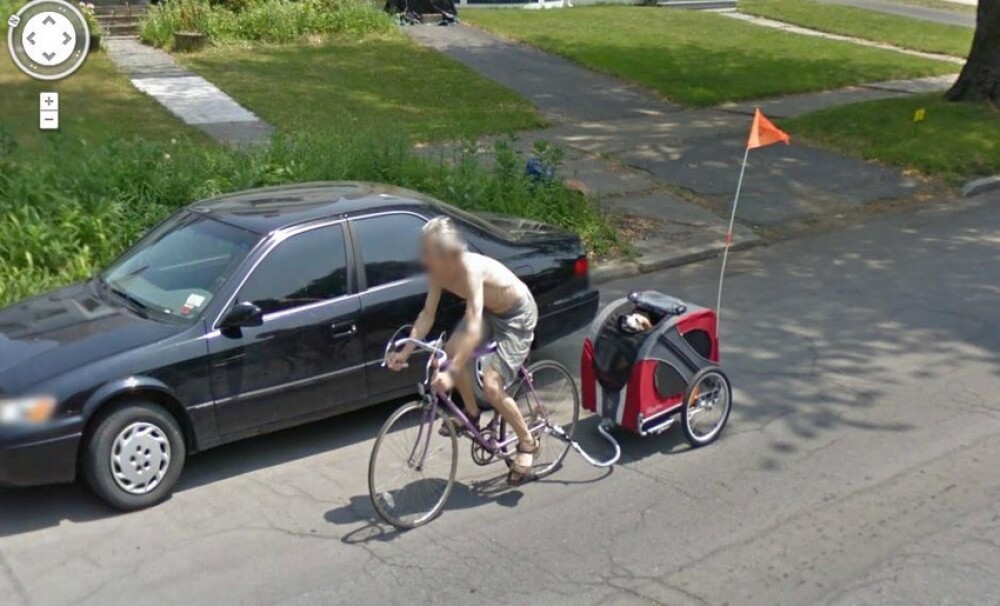 Cele mai ciudate momente surprinse de Google Street View. FOTO - Imaginea 4