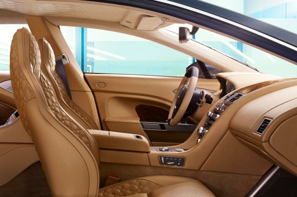 Aston Martin lanseaza in sfarsit o noua Lagonda. Cum arata modelul editie limitata, creat special pentru clientii din Orient - Imaginea 9