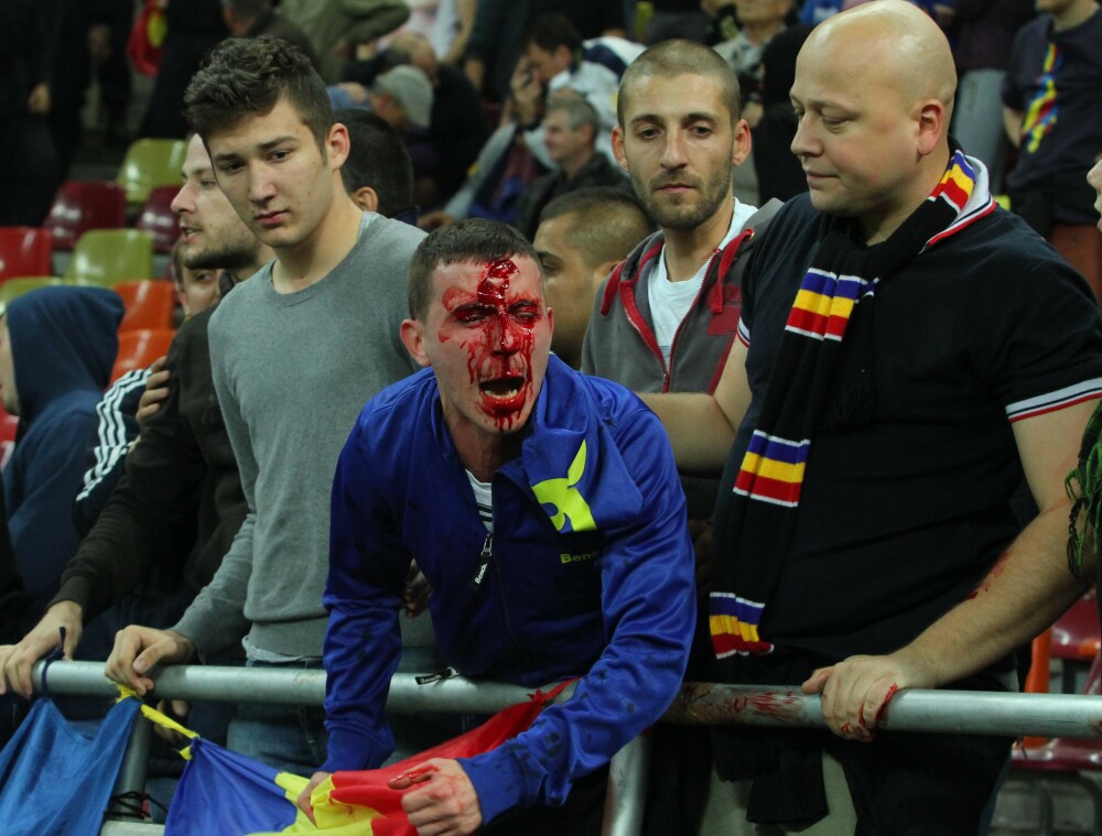 Violente in tribunele National Arena la meciul Romania - Ungaria. 46 de spectatori, printre care si copii, au ajuns la spital - Imaginea 5