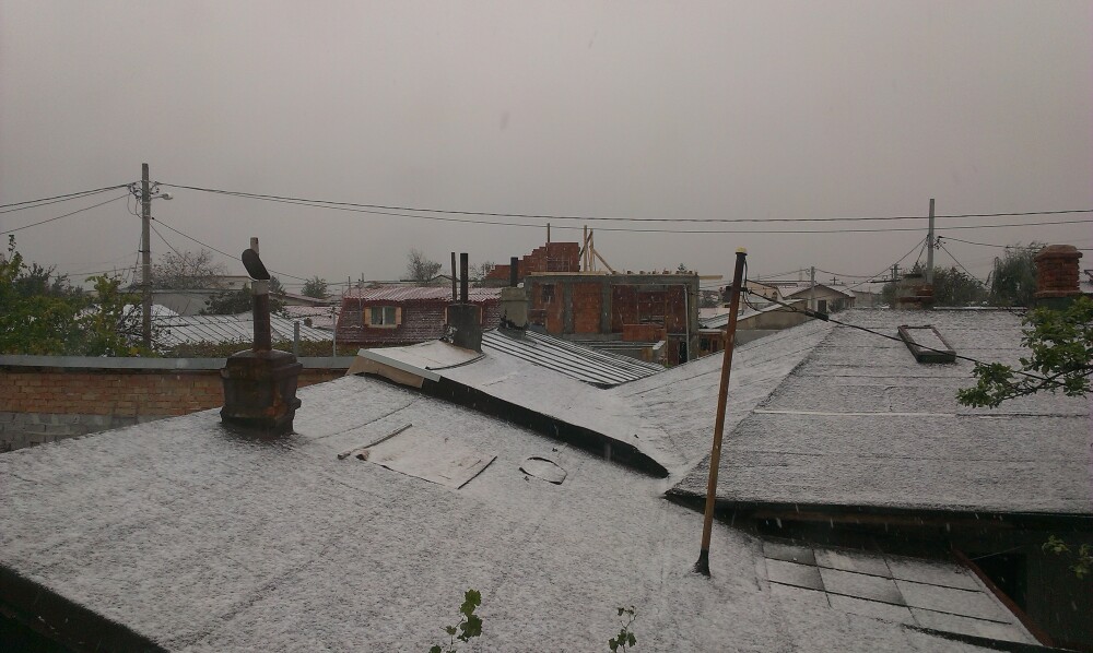 GALERIE FOTO cu prima ninsoare din acest sezon in Bucuresti. Mai multe zone au fost acoperite de zapada - Imaginea 9