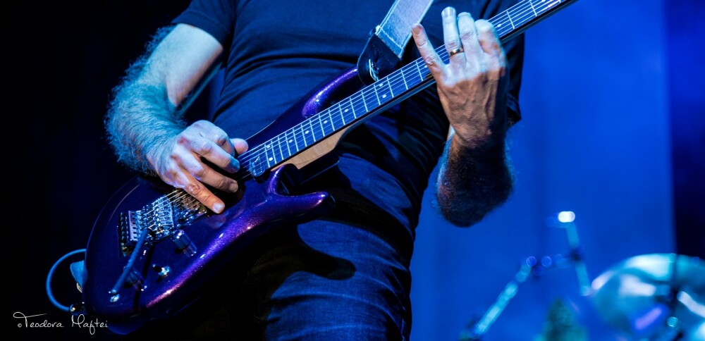 GALERIE FOTO de la concertul Joe Satriani si Dan Patlansky la Bucuresti. Maestri ai chitarei, intr-un show de exceptie - Imaginea 12