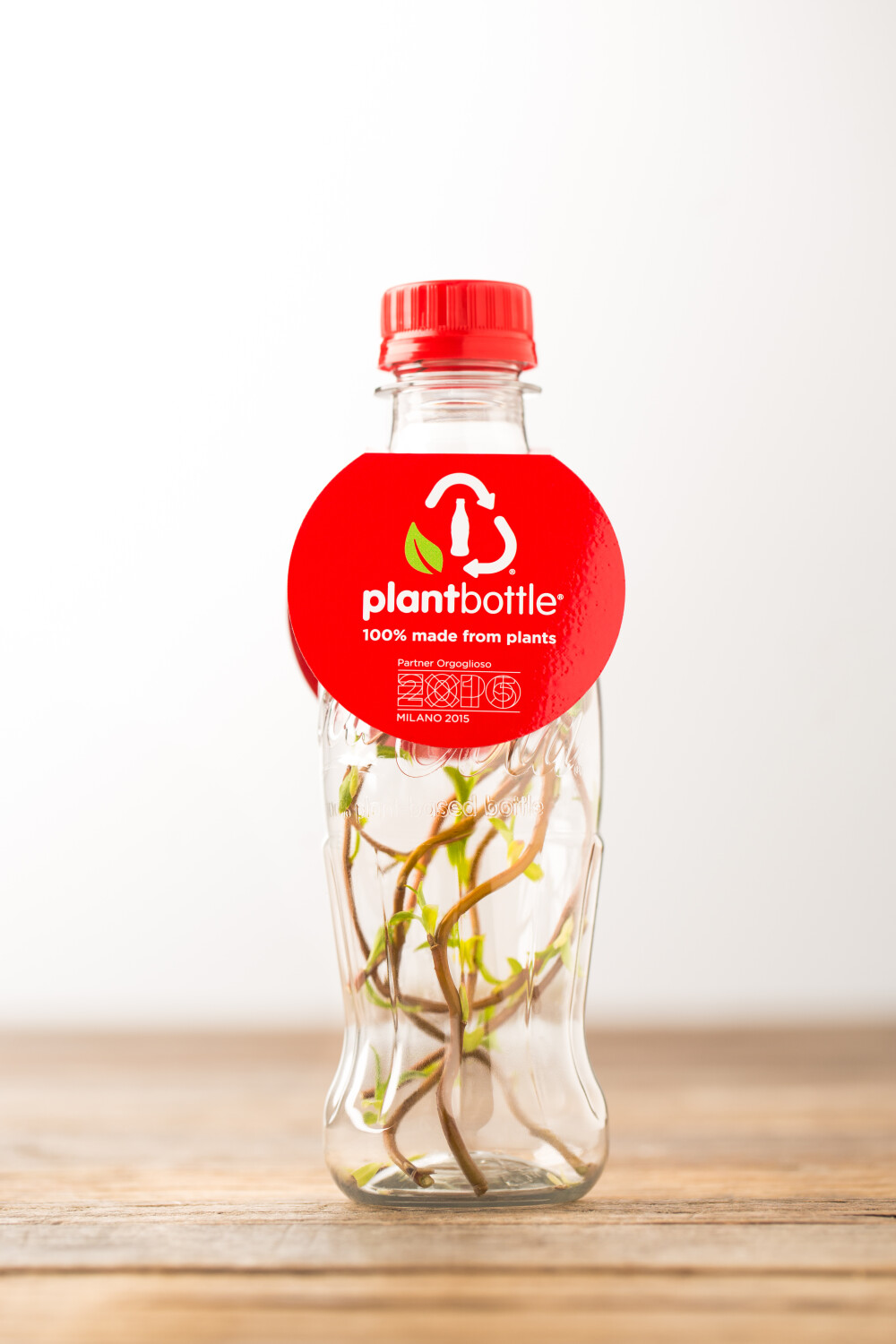 (P) Asa arata prima sticla Coca-Cola facuta exclusiv din plante. Cum a evoluat sticla simbolica in ultimii 100 ani - Imaginea 2
