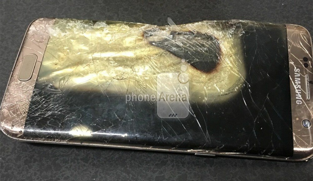 Samsung, din nou intr-o situatie delicata. Un american spune ca telefonul sau Galaxy S7 Edge a explodat in timpul incarcarii - Imaginea 1