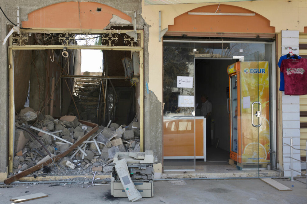 Viața după ISIS. Comercianții din Mosul își redeschid afacerile interzise de jihadiști - Imaginea 5