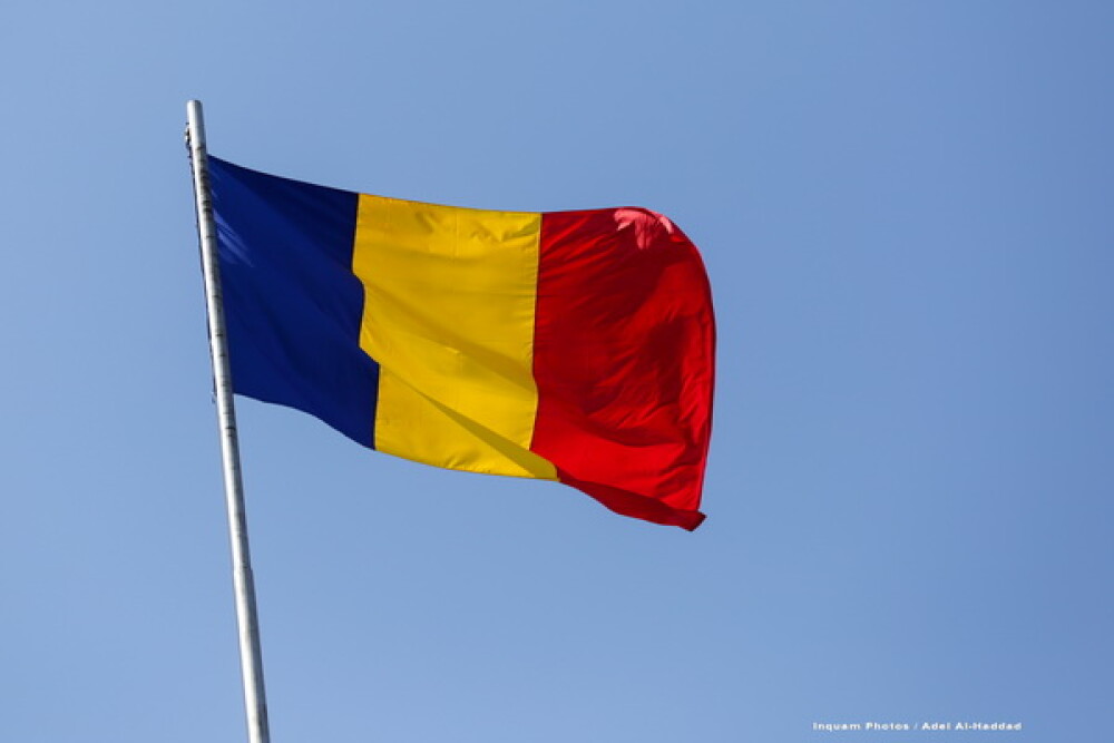 Liderii AUR, Simion și Târziu, vor să schimbe stema României, să pună ”Coroana de oțel” - Imaginea 1