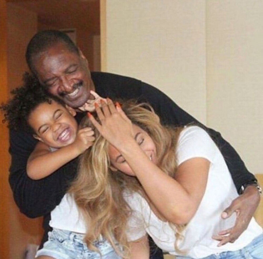 Veste cruntă primită de Beyonce. Tatăl ei a dezvăluit că suferă de cancer la sân - Imaginea 2