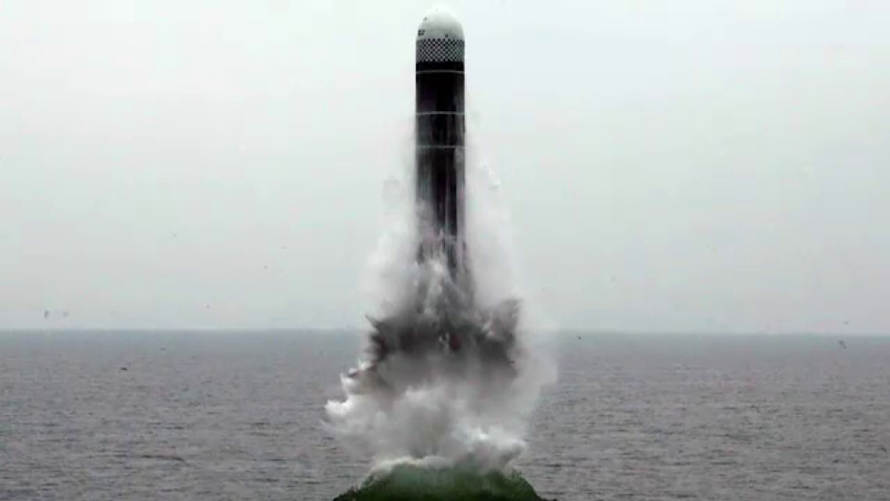 Coreea de Nord plănuieşte să atace SUA cu rachete nucleare lansate de pe submarine - Imaginea 2