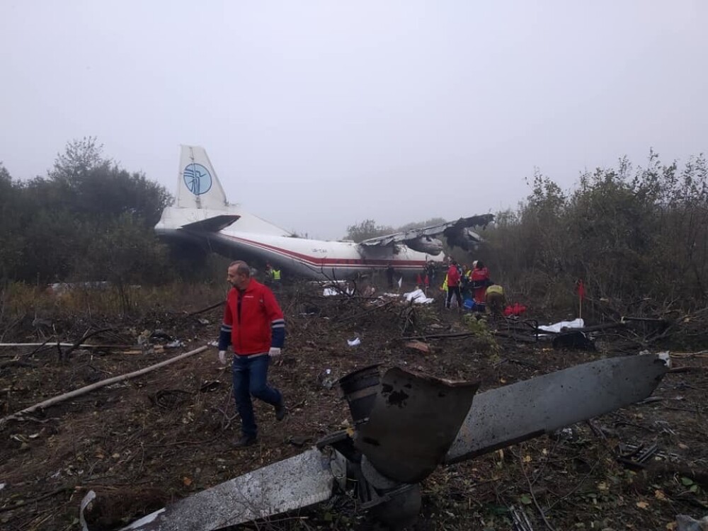 Avion prăbuşit lângă aeroportul Lviv din Ucraina. Ar fi rămas fără carburant - Imaginea 7
