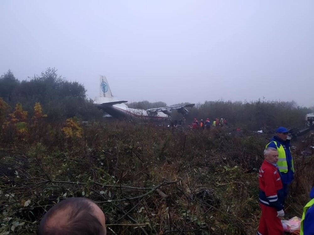 Avion prăbuşit lângă aeroportul Lviv din Ucraina. Ar fi rămas fără carburant - Imaginea 4