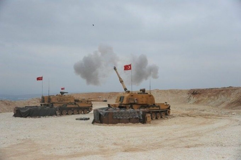 Panică în Siria după lansarea ofensivei militare turce. Sute de oameni își părăsesc casele - Imaginea 19