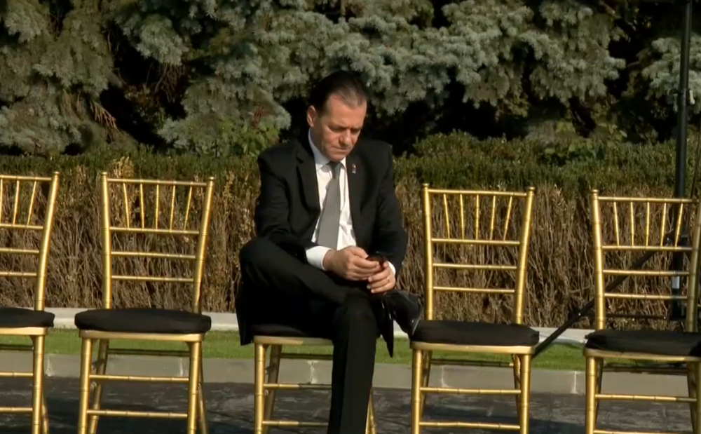 Premierul desemnat Ludovic Orban, la funeraliile reginei-mamă Elena