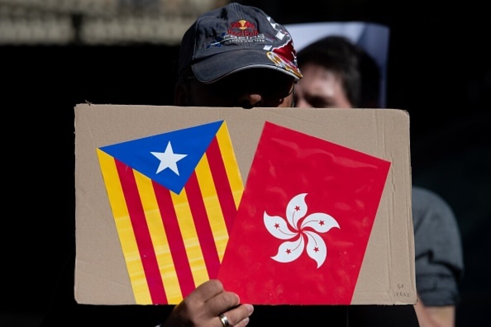 Manifestație în Hong Kong pentru susținerea independenței Cataloniei - Imaginea 4