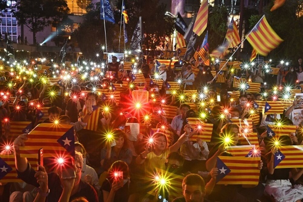 Manifestație în Hong Kong pentru susținerea independenței Cataloniei - Imaginea 1