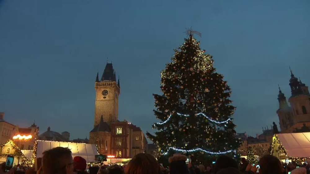În Cehia s-a dat startul târgurilor de Crăciun. Cum sunt atrași vizitatorii - Imaginea 5