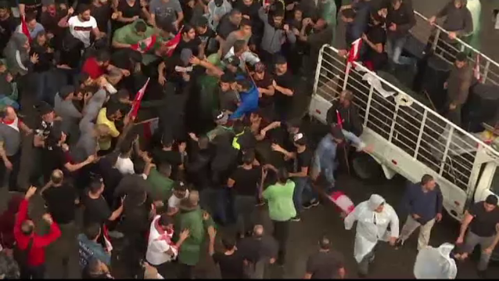 Libanezii continuă protestele declanșate după anunțarea taxelor pe WhatsApp - Imaginea 2