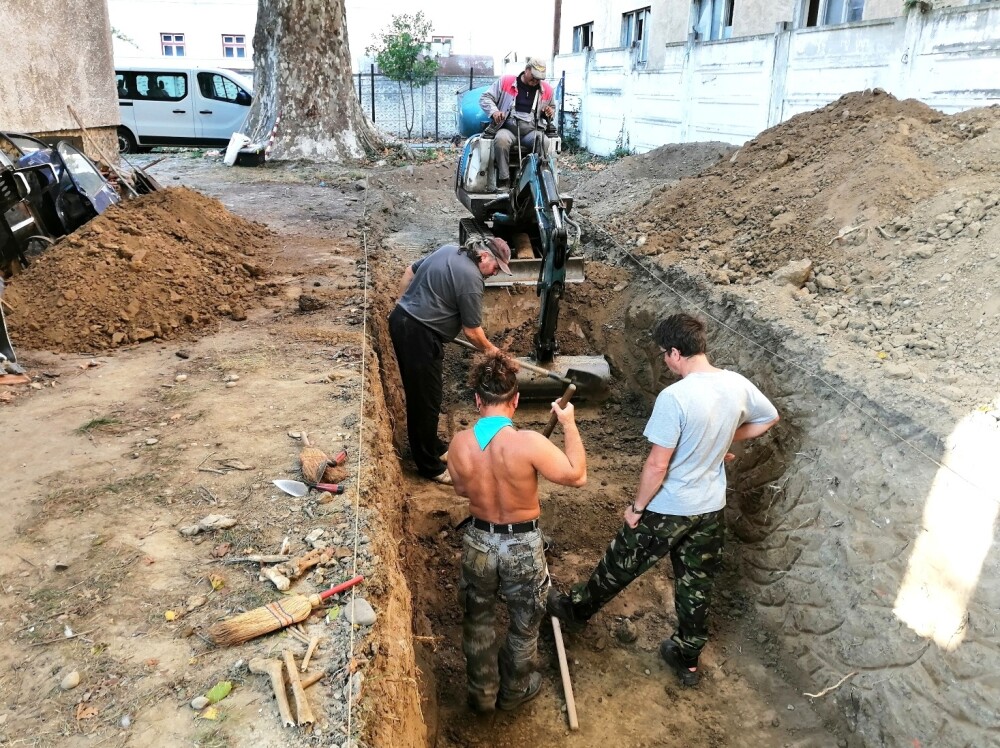 Morminte ale victimelor Securității, descoperite în Caransebeș. Ce s-a găsit la două dintre ele - Imaginea 9