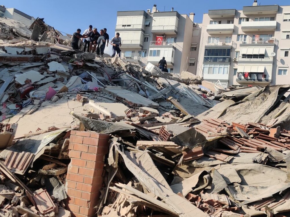 VIDEO. Cutremur cu magnitudinea 7 în Grecia și Turcia. Sunt 14 morți și peste 400 de răniți - Imaginea 5