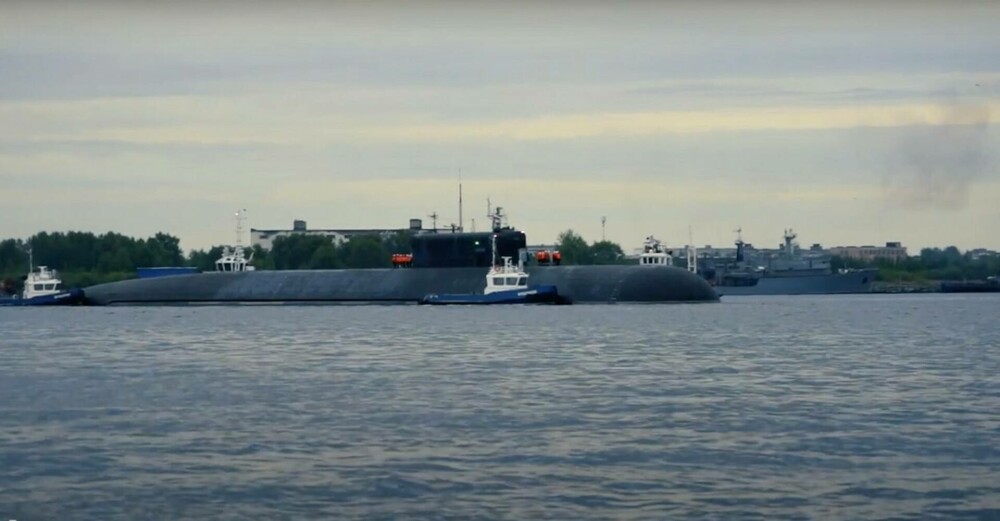 Naval News: Cel mai puternic submarin nuclear al Rusiei, Belgorod, a fost văzut în Marea Barents - Imaginea 10