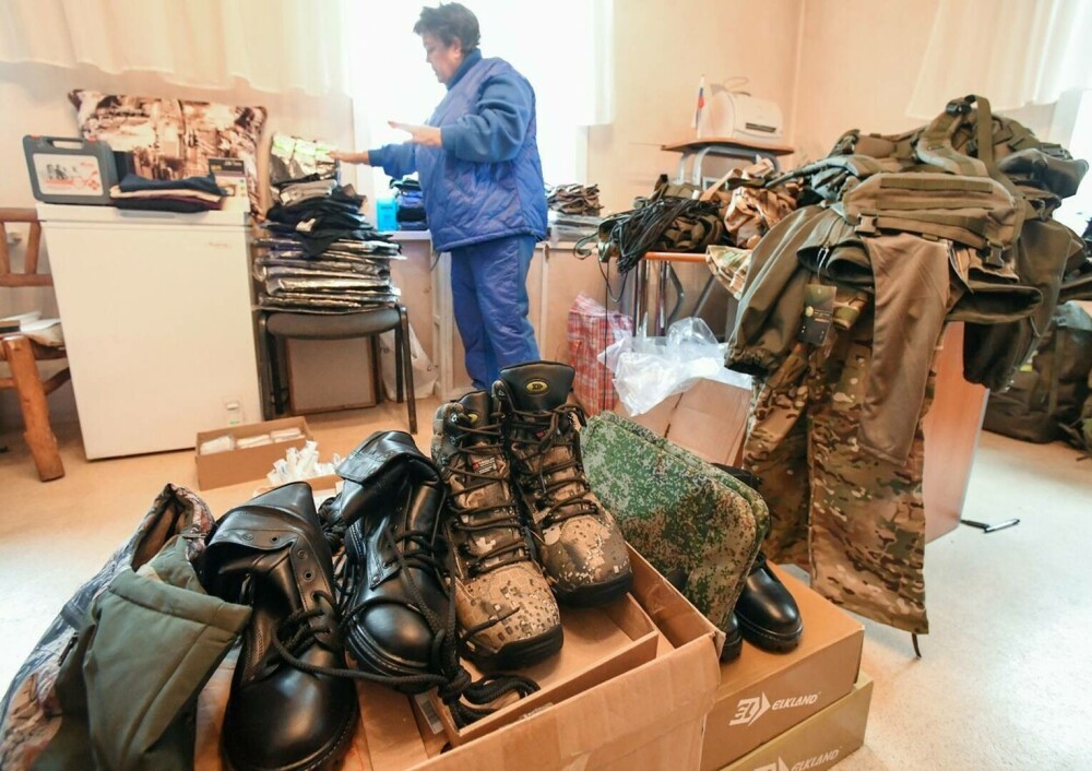 Peste 1,5 milioane de uniforme militare rusești au dispărut. Cum arată echipamentul unui soldat rus | GALERIE FOTO - Imaginea 5