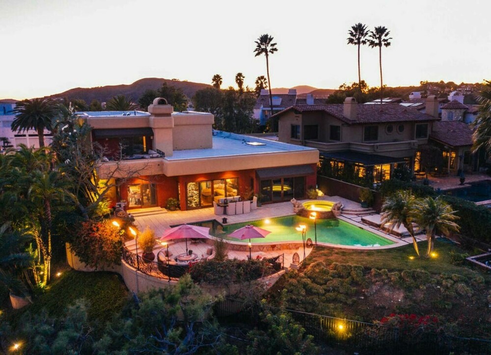 Cum arată casa extravagantă a lui Tommy Lee tocmai scoasă la vânzare. Costă 4,5 milioane de dolari. GALERIE FOTO - Imaginea 21