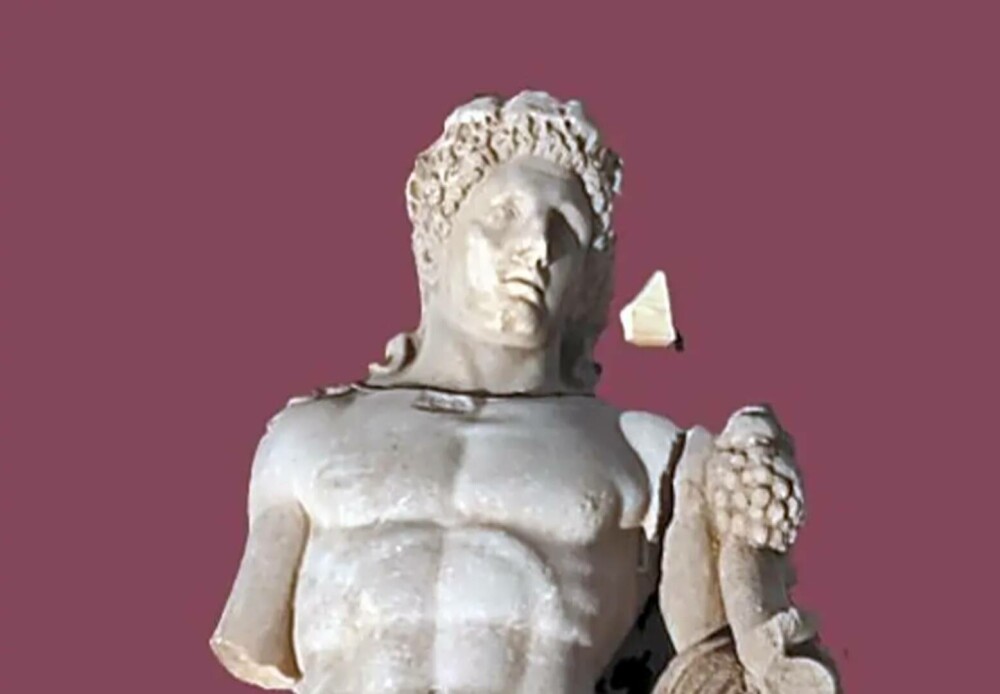 O statuie a lui Hercule, veche de 2.000 de ani, a fost descoperită în Grecia. La ce era folosită - Imaginea 1