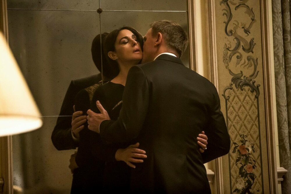 Cine sunt „Bondgirls”. 60 de ani alături de agentul secret James Bond | GALERIE FOTO - Imaginea 16