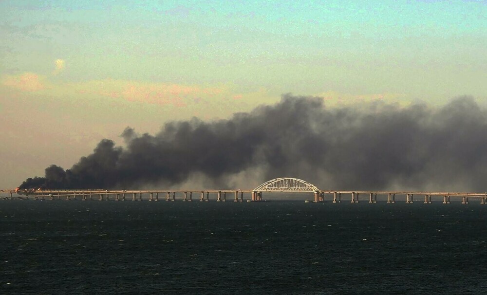 Daune masive la podul distrus din Crimeea. Cum arată acum | GALERIE FOTO - Imaginea 15