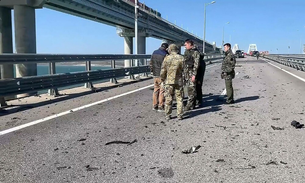 Daune masive la podul distrus din Crimeea. Cum arată acum | GALERIE FOTO - Imaginea 13