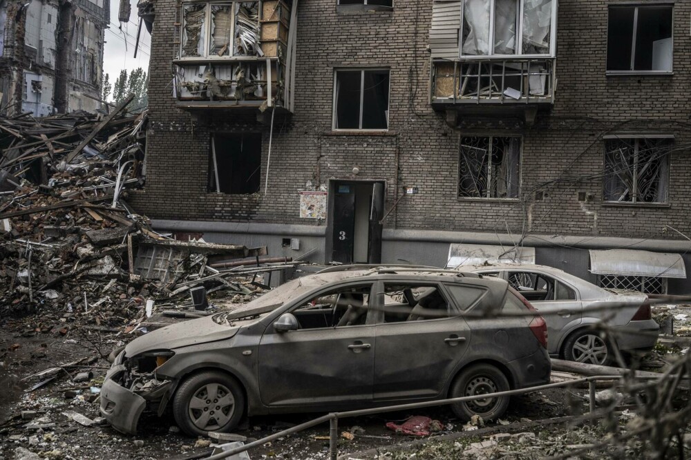 Încă un atac masiv al rușilor în Ucraina. 15 explozii au fost înregistrate în Zaporojie | GALERIE FOTO - Imaginea 11
