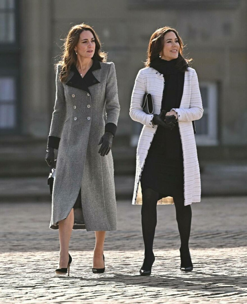 Inspirație în modă: Ținute marca Kate Middleton purtate de prințesă în această toamnă | GALERIE FOTO - Imaginea 24