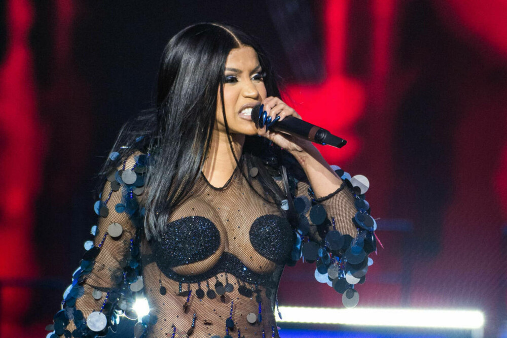 Cum și-a sărbătorit Cardi B aniversarea de 30 de ani. Petrecere în stil cabaret | GALERIE FOTO - Imaginea 41