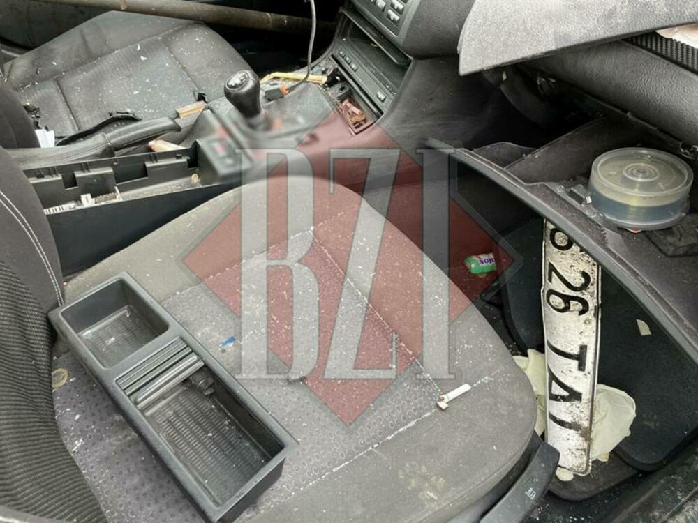 Ce s-a găsit în BMW-ul tânărului care a murit după ce a lovit violent o basculantă, în Iași. „Nici nu a frânat” - Imaginea 4