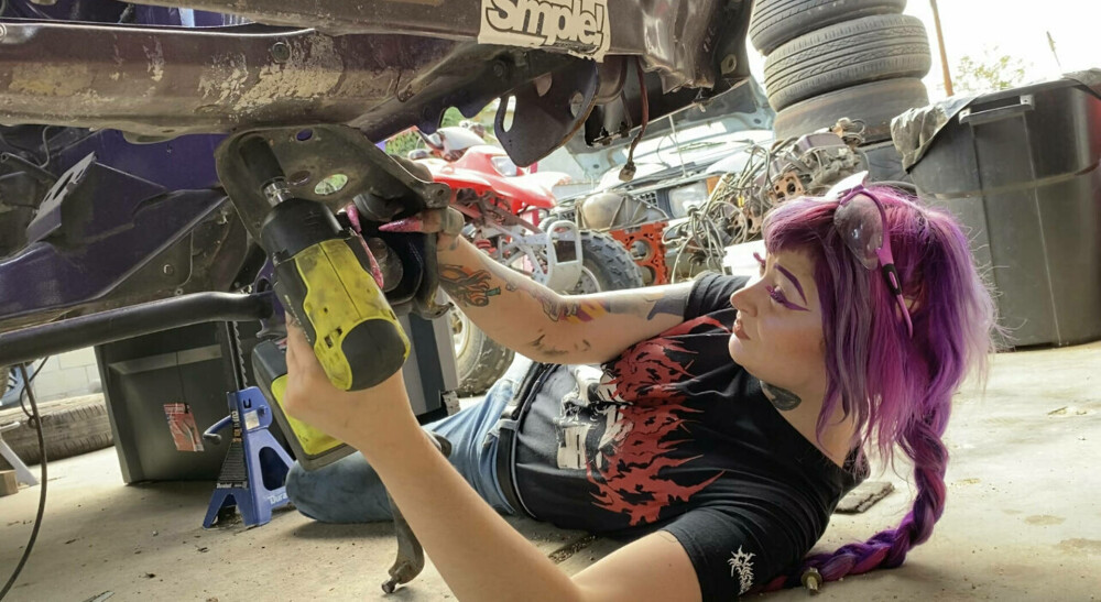Tânăra care a trecut de la model pe OnlyFans la mecanic auto: „M-am confruntat cu agresiuni sexuale” | GALERIE FOTO - Imaginea 9