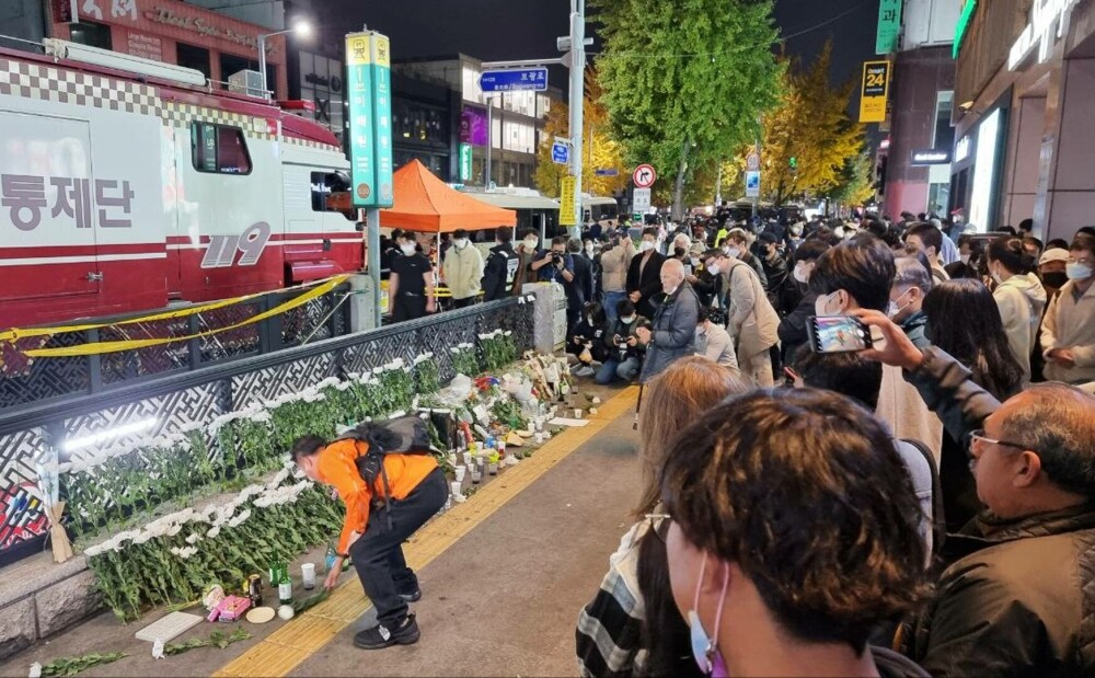 Momentul în care are loc busculada de la petrecerea de Halloween, în Seul. Peste 150 de persoane au murit VIDEO - Imaginea 16