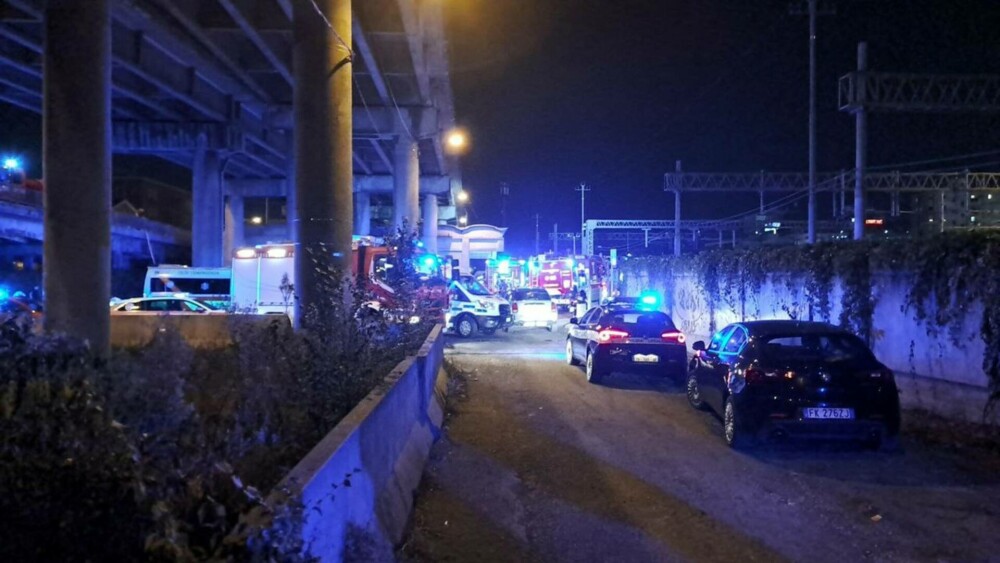 Accident teribil în Italia. Un autobuz a căzut de pe podul care leagă Veneția de Mestre. Sunt zeci de morți și de răniți - Imaginea 4