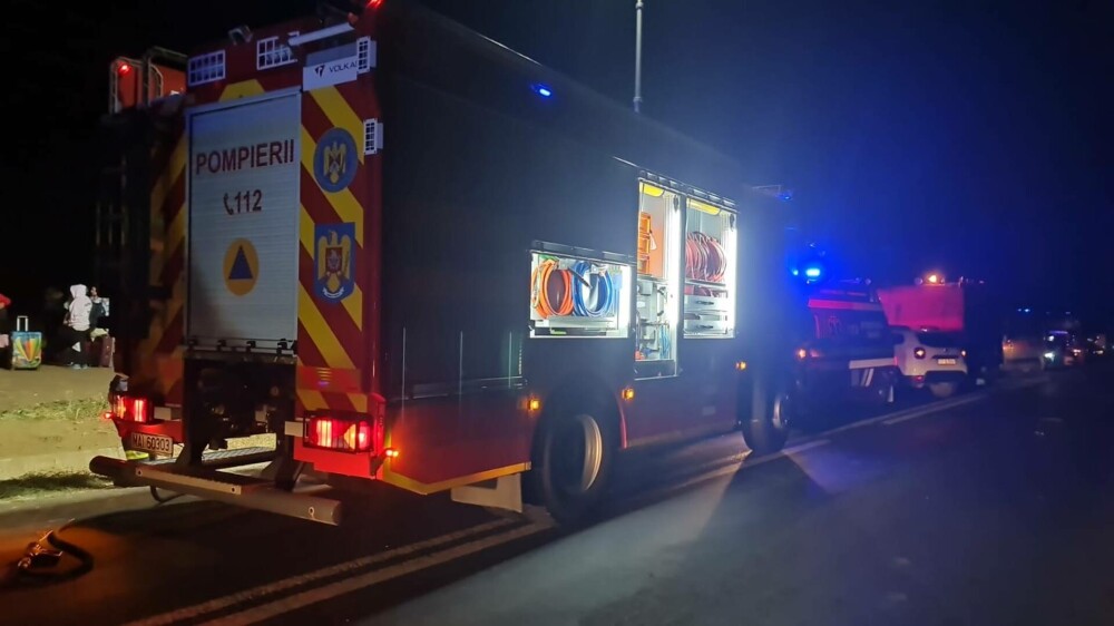 Plan Roșu de intervenție în Constanța. Un autocar cu zeci de pasageri la bord s-a răsturnat în localitatea Hârșova - Imaginea 2