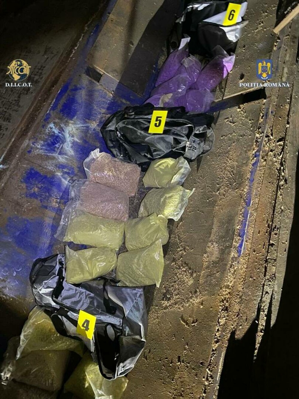 Captură record de droguri în județul Argeș. Polițiștii au descoperit ecstasy în valoare de 4.000.000 de euro | FOTO - Imaginea 6