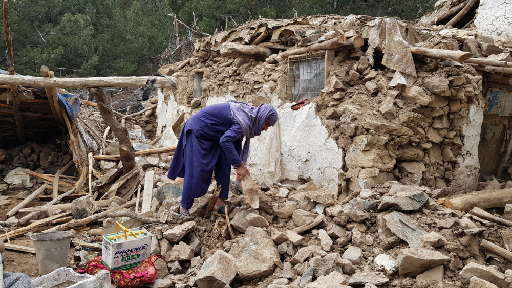 „Mi-am pierdut 11 membri ai familiei”. Mărturii sfâșietoare în urma cutremurului care a devastat Afganistanul - Imaginea 18